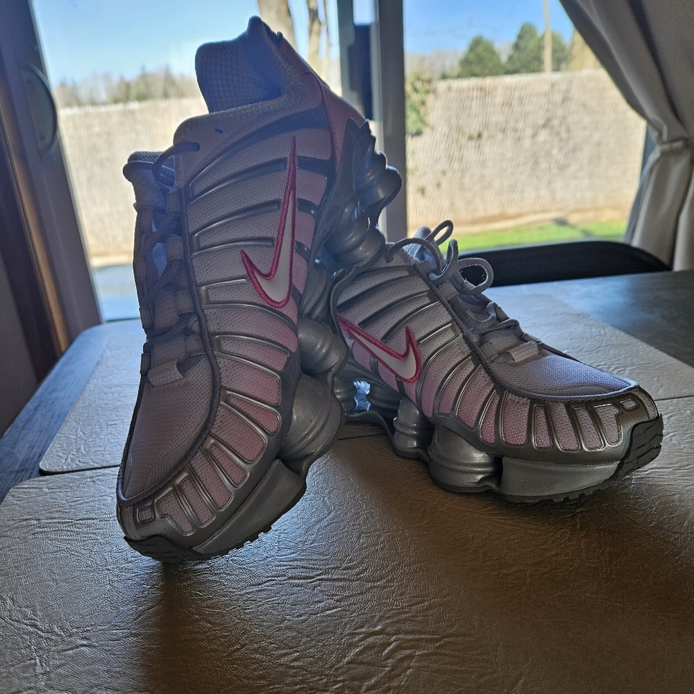 Nike Shox TL Women's Gray and Pink Athletic Shoes